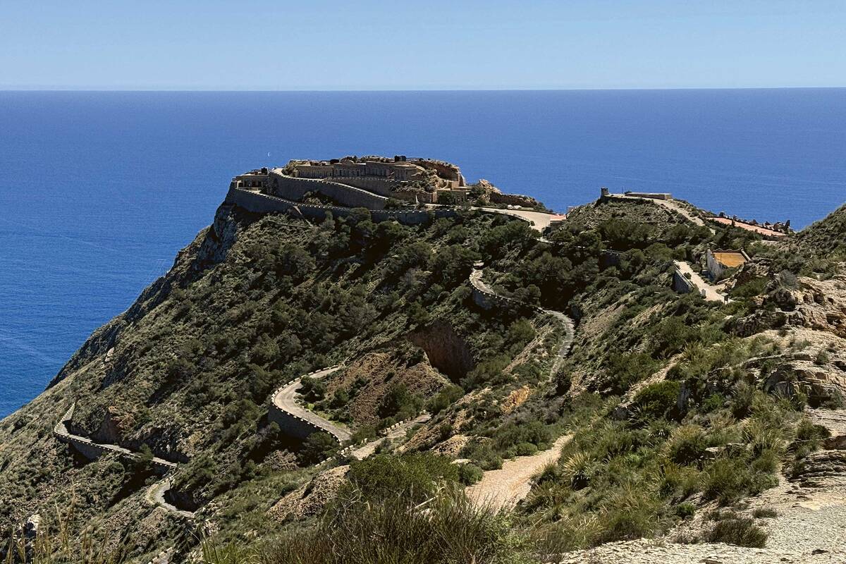 La Batería de Castillitos Cartagena est une ancienne base d’artillerie très impressionnante.
