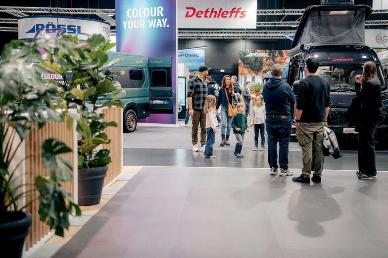 Couples ou familles entières, au Suisse Caravan Salon tout le monde peut trouver le véhicule idéal.