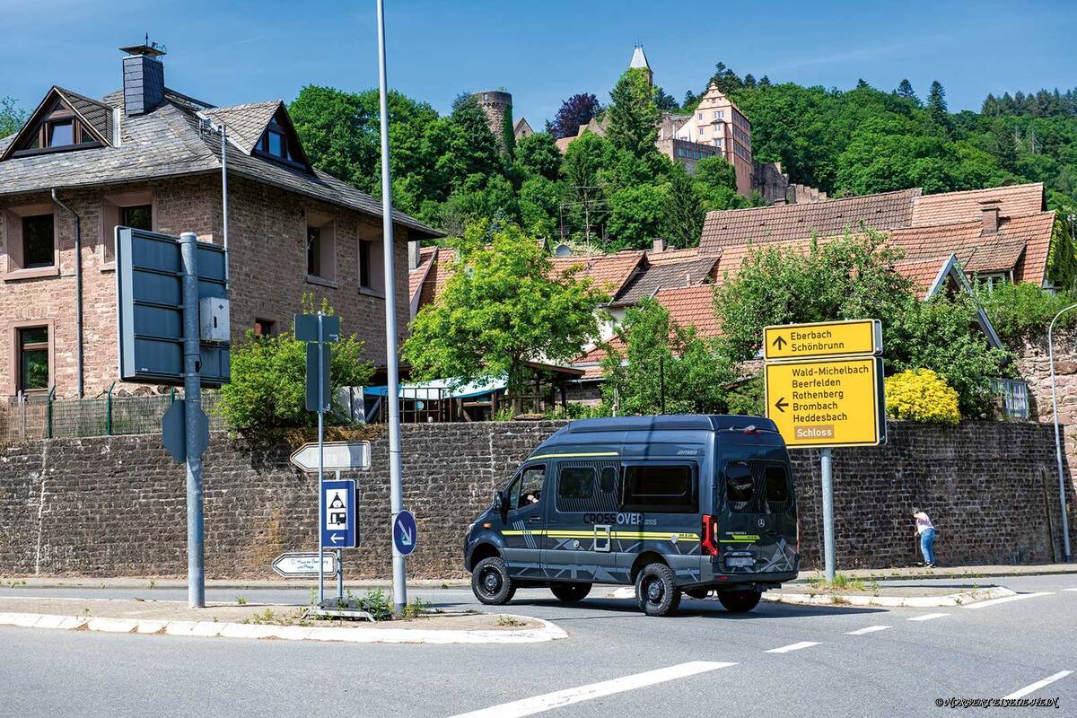 Chaque colline est surmontée d’un château – ici, les ruines du château d’Eberbach.