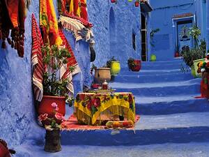 Im marokkanischen Rif-Gebirge lockt Chefchaouen mit seiner weltberühmten, blau gestrichenen Medina.