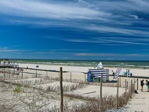 Der traumhafte, kilometerlange Strand von Łeba lässt für Badegäste und Spaziergänger keine Wünsche offen.